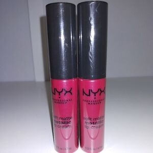 NYX Soft Matte Metallic Lip Cream - Deep cranberry red.
